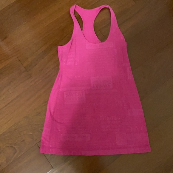 2 great condition lululemon tank tops. - Picture 4 of 5